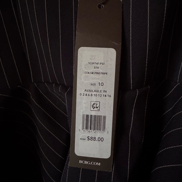 BCBG NewYork Navy Striped Peplum Spaghetti Stripe Top size 10 NWT - Picture 7 of 8